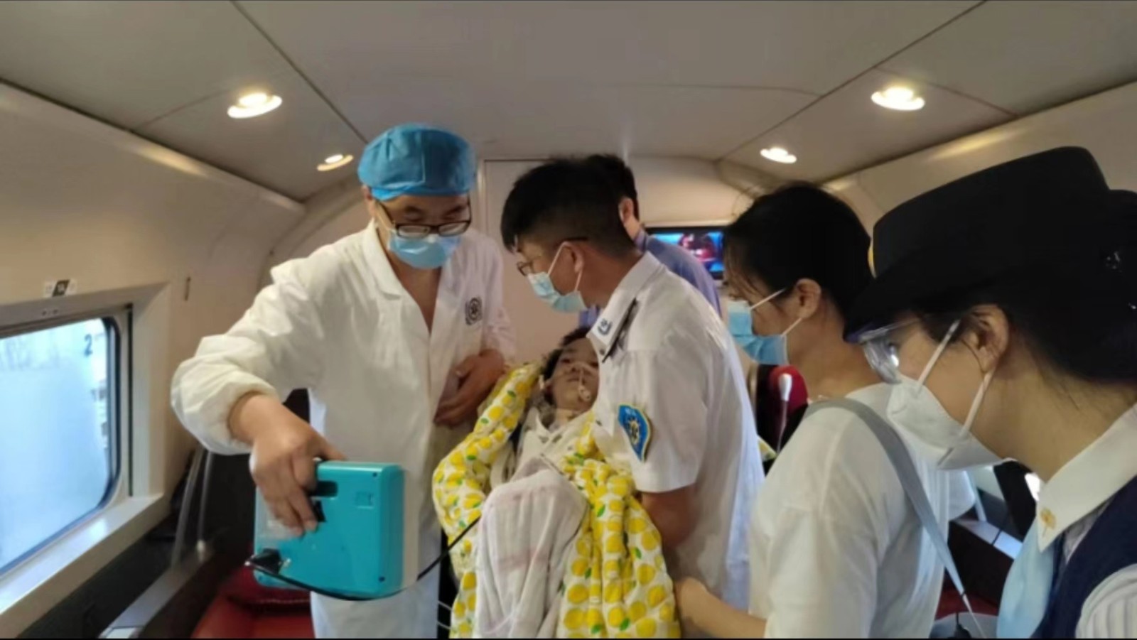 万源市专业高铁转运