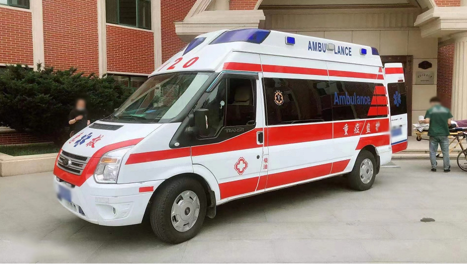 万源市重症监护救护车